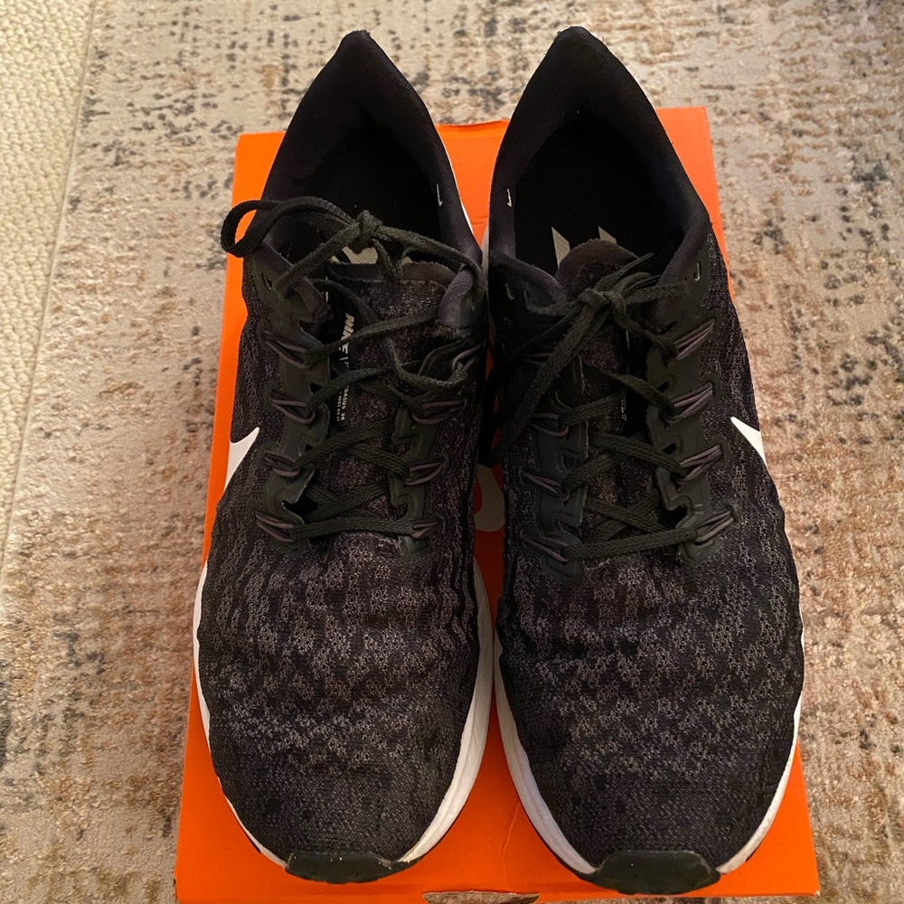 Nike Zoom Pegasus 36, Size 10.5